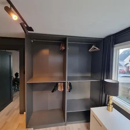 Apartmán Large And 2 Bedroom With Free Parking, Free Ev Recharging And A Private Garden Stavanger