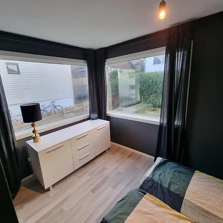 Апартаменты Large And 2 Bedroom With Free Parking, Ev Recharging And A Private Garden Ставангер