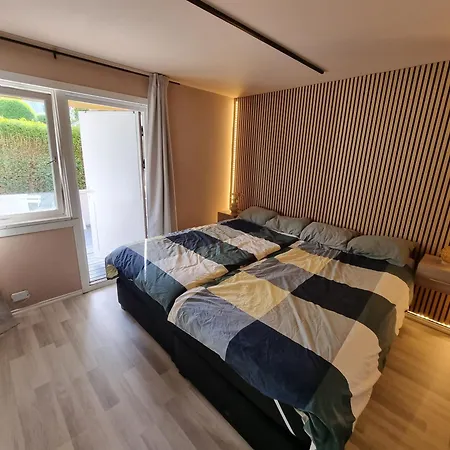 Large And 2 Bedroom With Free Parking, Ev Recharging And A Private Garden Stavanger
