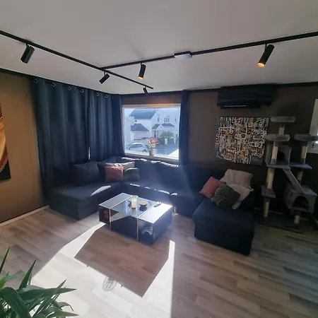 Large And 2 Bedroom With Free Parking, Ev Recharging And A Private Garden Leilighet Stavanger