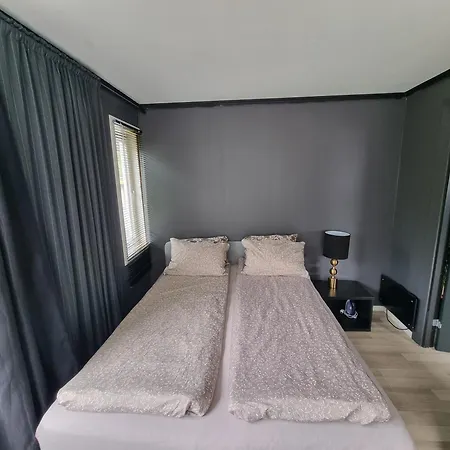 Large And 2 Bedroom With Free Parking, Free Ev Recharging And A Private Garden Apartmán Stavanger