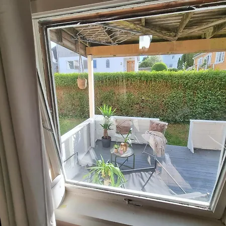Large And 2 Bedroom With Free Parking, Free Ev Recharging And A Private Garden * Stavanger
